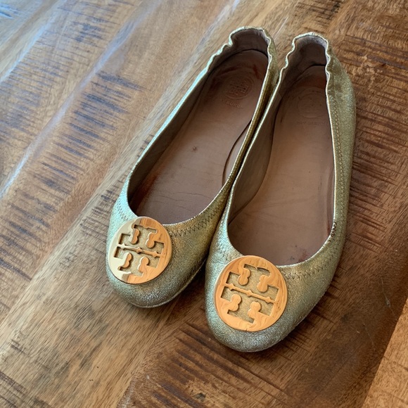 Tory Burch ballet flats. Gold metallic. - Picture 6 of 9